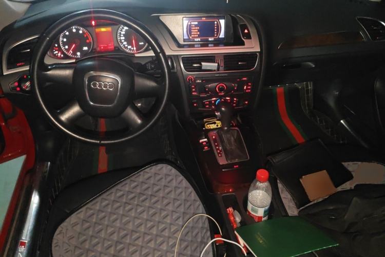 Used Audi A4L 2011 2.0 TFSI Comfort Model Center Console