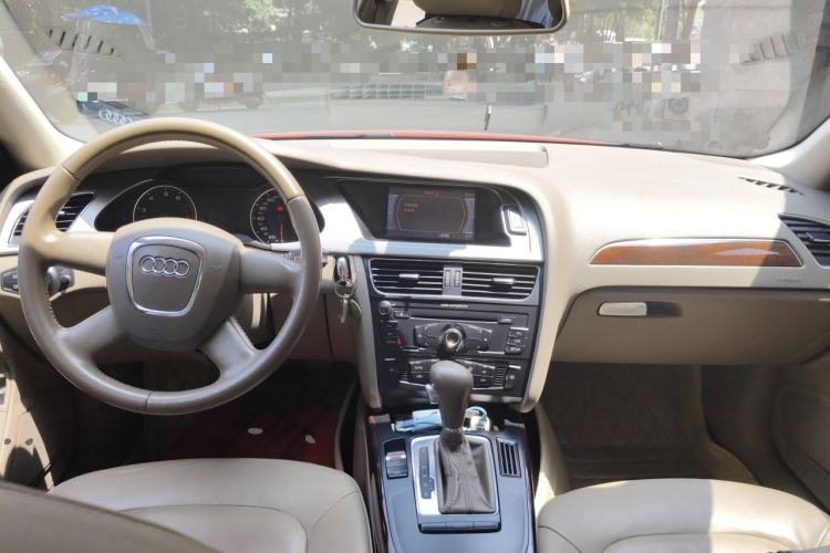 Used Audi A4L 2011 2.0 TFSI Technology Edition Center Console