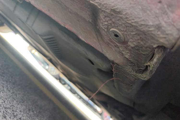 Used Audi A4L 2011 2.0 TFSI Standard Model Chassis Front Right