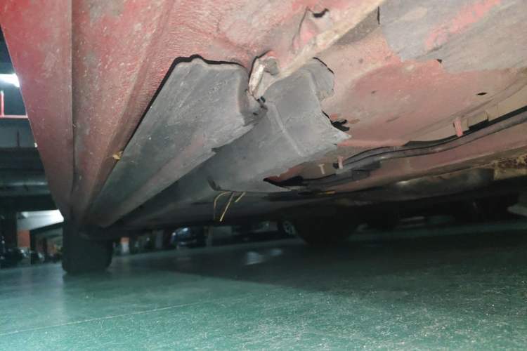 Used Audi A4L 2011 2.0 TFSI Comfort Model Chassis Front Right