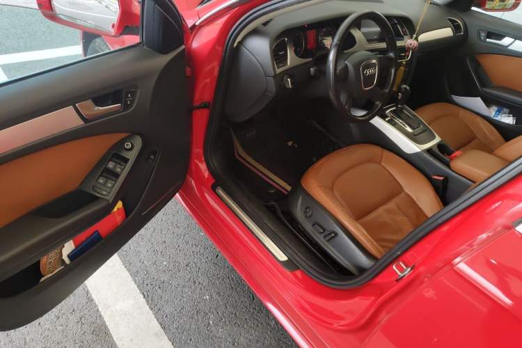 Used Audi A4L 2011 2.0 TFSI Standard Model Driver Seat