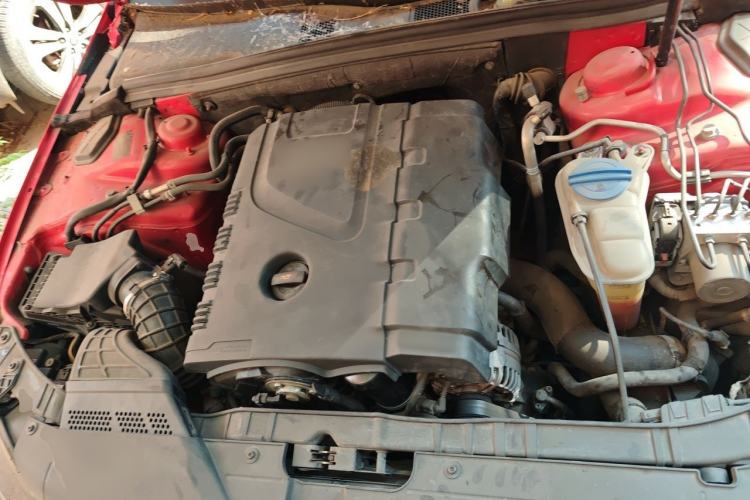 Used Audi A4L 2011 1.8 TFSI Comfort Model Engine Bay
