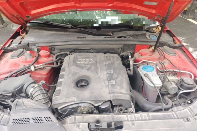 Used Audi A4L 2011 2.0 TFSI Technology Edition Engine Bay