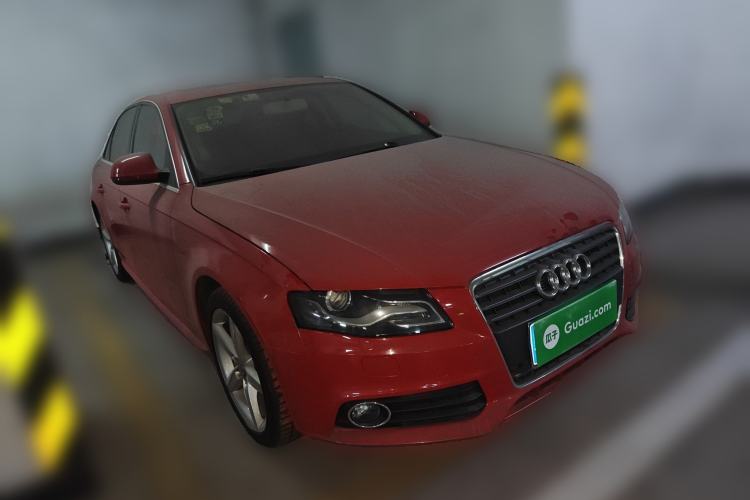 Used Audi A4L 2011 2.0 TFSI Standard Model Front Right 45 Deg