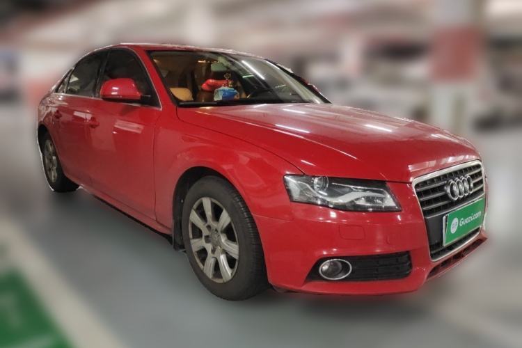 Used Audi A4L 2011 2.0 TFSI Standard Model Front Right 45 Deg