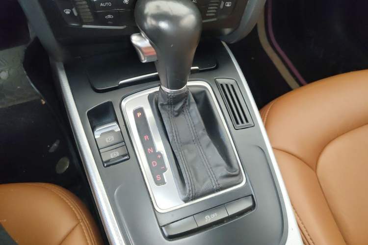 Used Audi A4L 2011 2.0 TFSI Standard Model Gear Lever