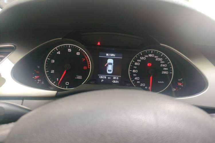 Used Audi A4L 2011 2.0 TFSI Technology Edition Instrument Cluster