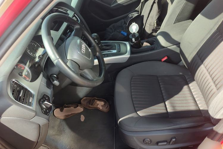 Used Audi A4L 2011 2.0 TFSI Standard Model Left Front Seat