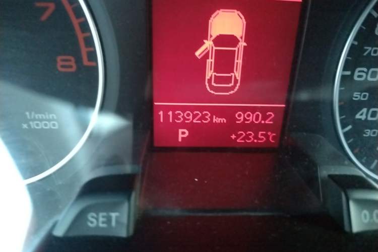 Used Audi A4L 2011 2.0 TFSI Comfort Model Odometer Close Up