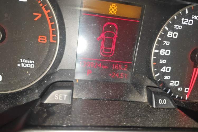 Used Audi A4L 2011 2.0 TFSI Comfort Model Odometer Close Up