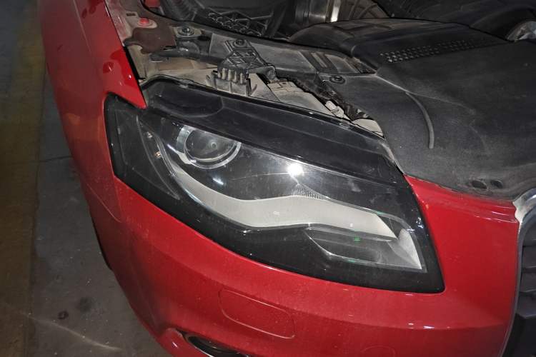 Used Audi A4L 2011 2.0 TFSI Standard Model Right Front Headlight