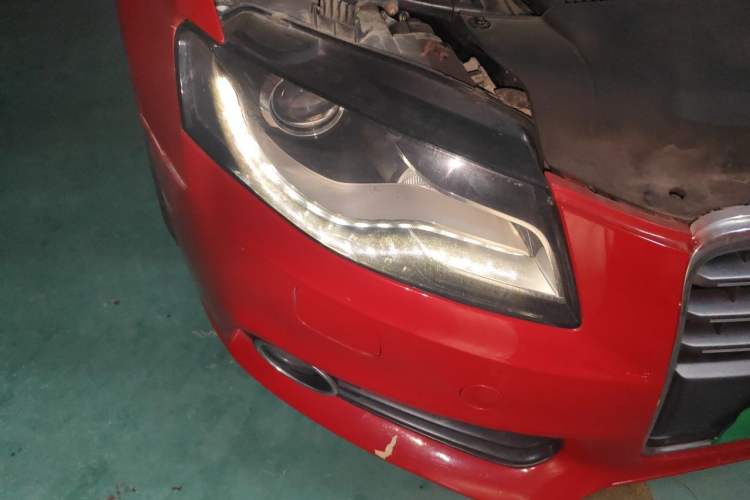 Used Audi A4L 2011 2.0 TFSI Comfort Model Right Front Headlight