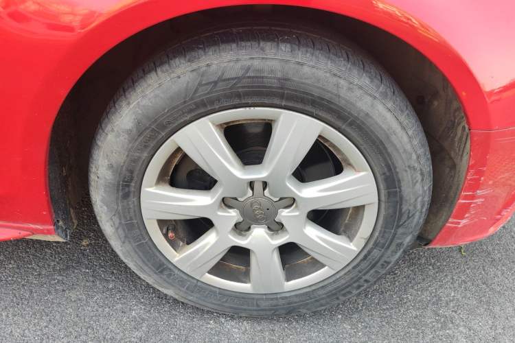 Used Audi A4L 2011 1.8 TFSI Comfort Model Right Front Wheel Hub
