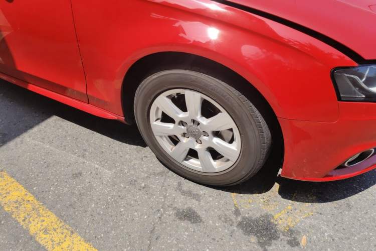 Used Audi A4L 2011 2.0 TFSI Technology Edition Right Front Wheel Hub