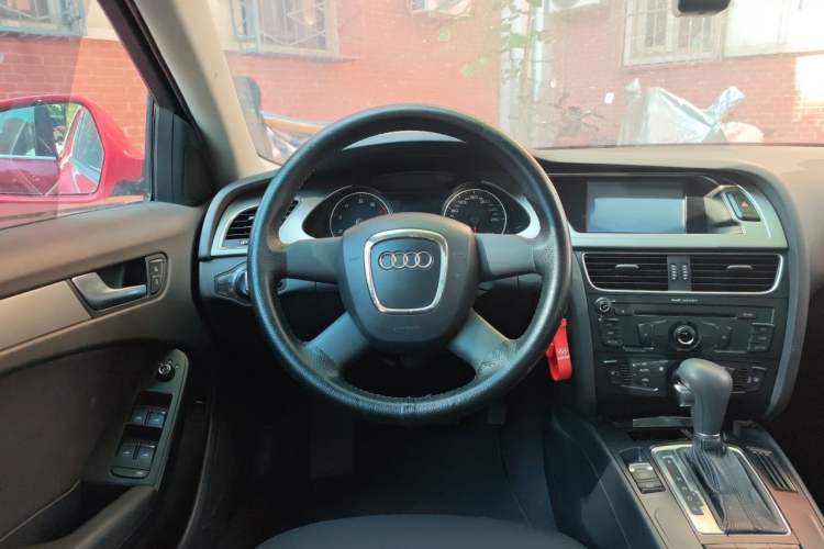 Used Audi A4L 2011 1.8 TFSI Comfort Model Steering Wheel