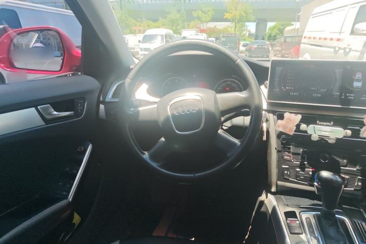 Used Audi A4L 2011 2.0 TFSI Comfort Model Steering Wheel