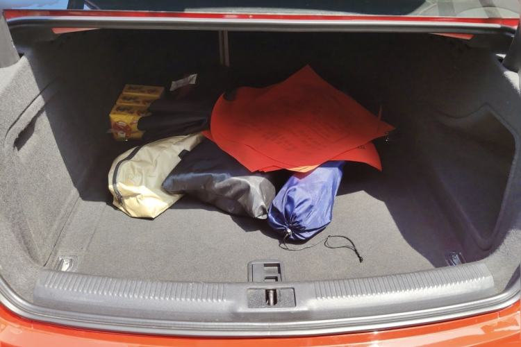 Used Audi A4L 2011 2.0 TFSI Technology Edition Trunk
