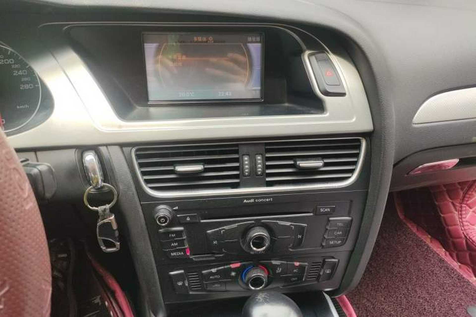 Used Audi A4L 2011 2.0 TFSI Standard Model Audio And AC Panel