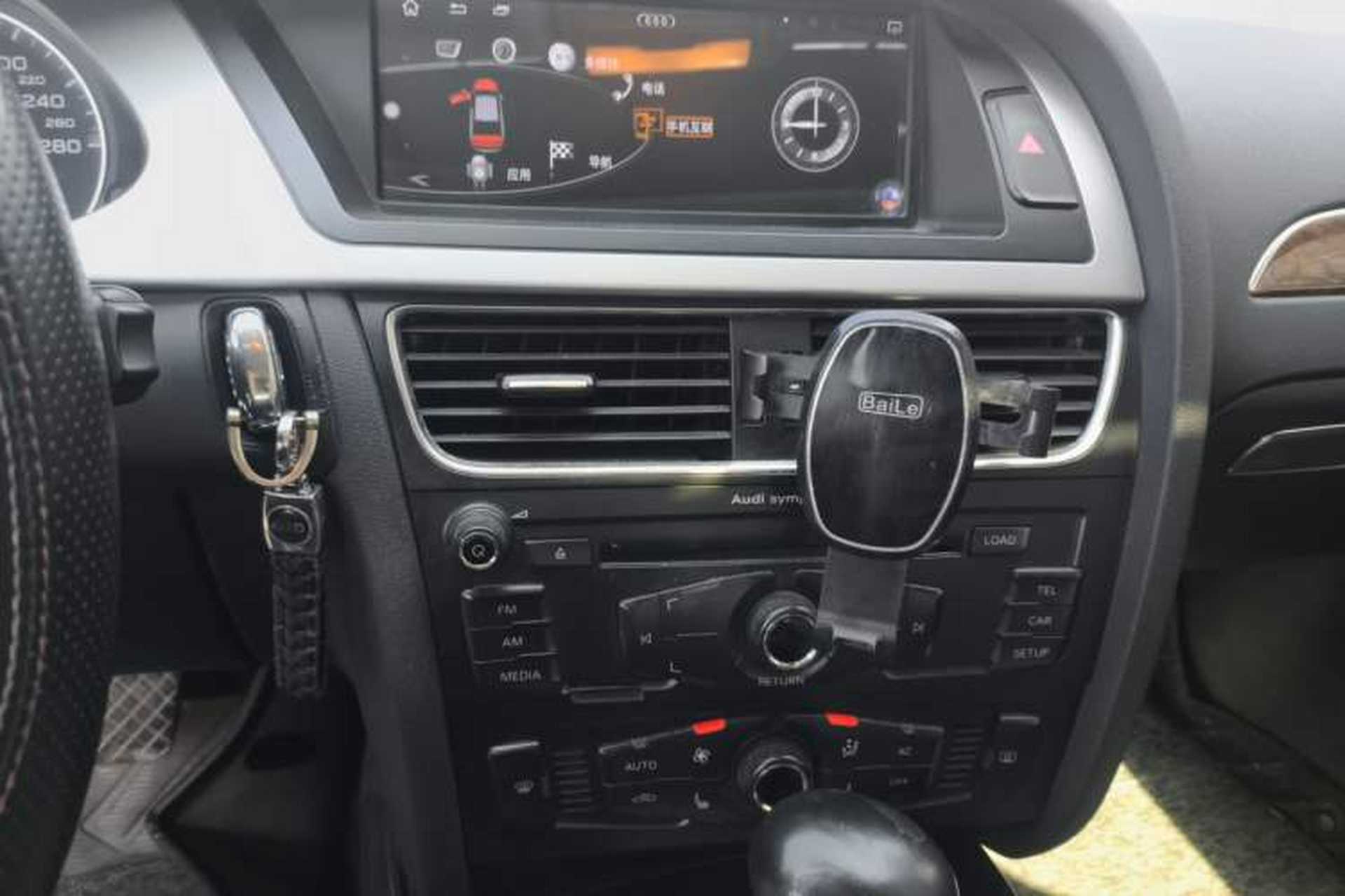 Used Audi A4L 2011 2.0 TFSI Comfort Model Audio And AC Panel
