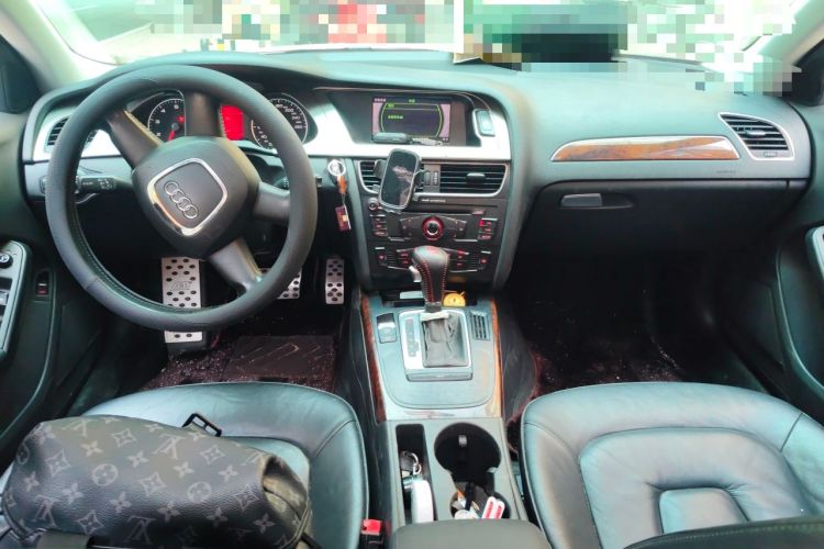 Used Audi A4L 2011 2.0 TFSI Standard Model Center Console