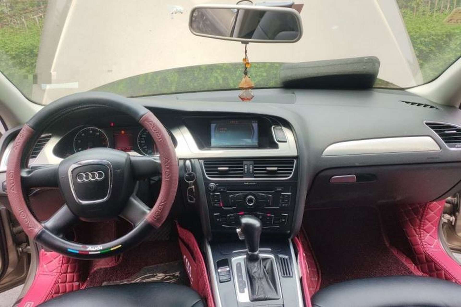 Used Audi A4L 2011 2.0 TFSI Standard Model Center Console
