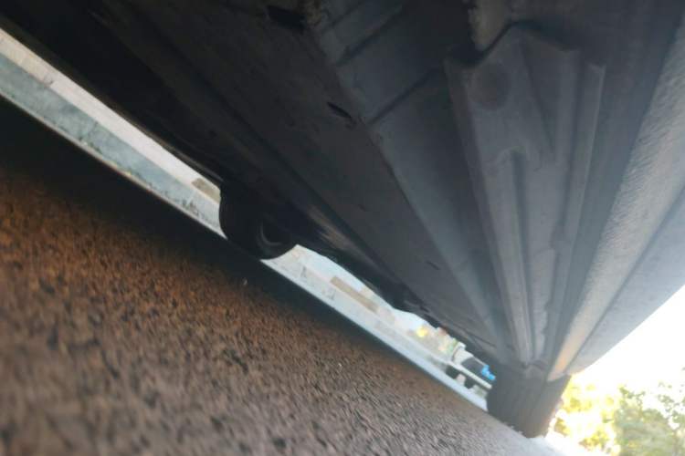 Used Audi A4L 2011 2.0 TFSI Standard Model Chassis Front Left