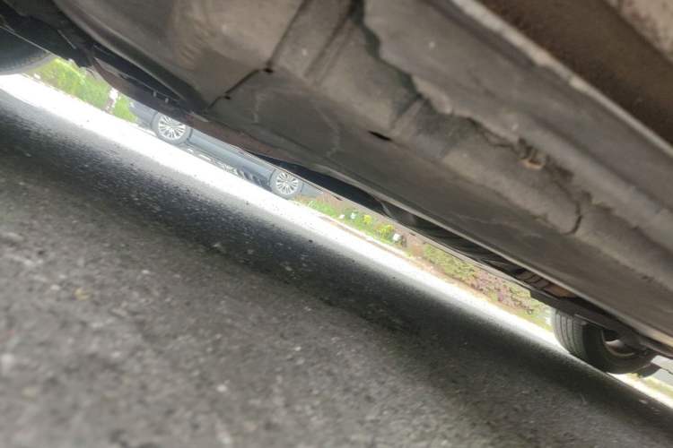 Used Audi A4L 2011 2.0 TFSI Standard Model Chassis Front Left