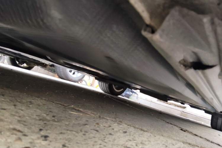 Used Audi A4L 2011 2.0 TFSI Luxury Model Chassis Front Left
