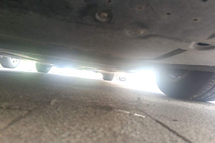 Used Audi A4L 2011 2.0 TFSI Standard Model Chassis Front Left