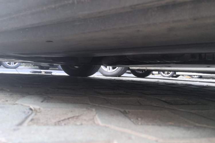 Used Audi A4L 2011 2.0 TFSI Standard Model Chassis Front Left