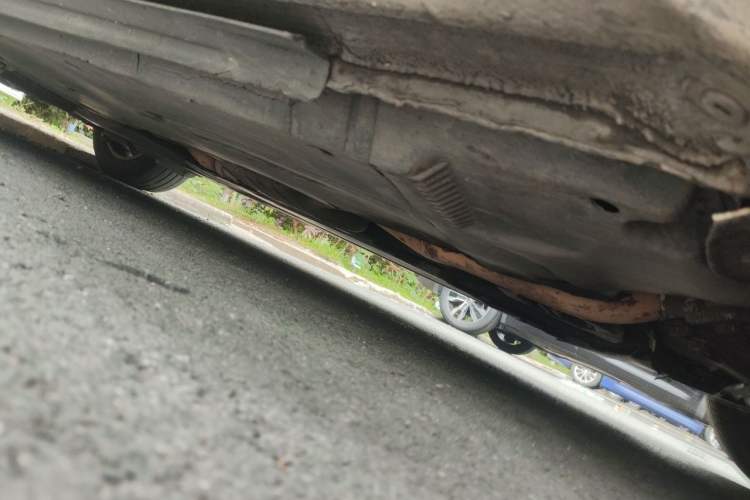Used Audi A4L 2011 2.0 TFSI Standard Model Chassis Front Right