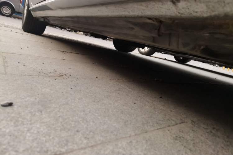Used Audi A4L 2011 2.0 TFSI Comfort Model Chassis Front Right