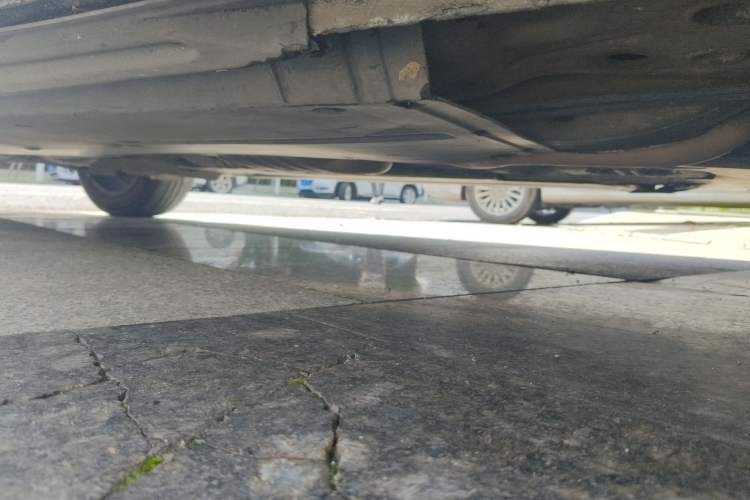 Used Audi A4L 2011 2.0 TFSI Standard Model Chassis Front Right