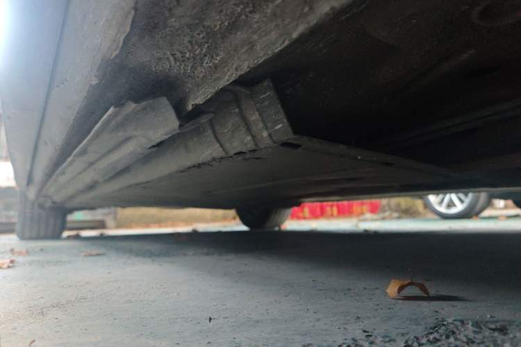 Used Audi A4L 2011 2.0 TFSI Standard Model Chassis Front Right