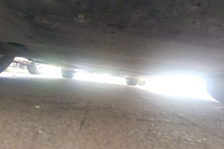 Used Audi A4L 2011 2.0 TFSI Standard Model Chassis Front Right