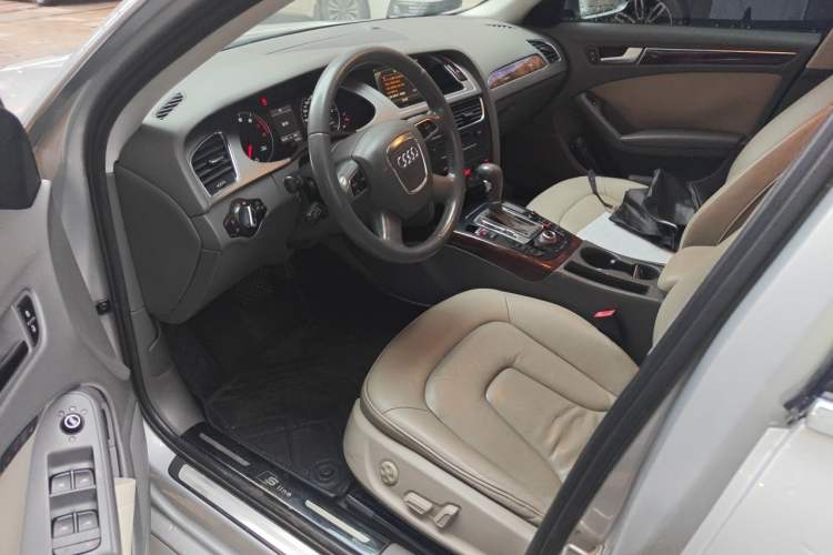 Used Audi A4L 2011 2.0 TFSI Technology Edition Driver Seat
