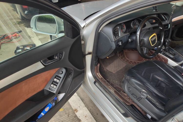 Used Audi A4L 2011 2.0 TFSI Standard Model Driver Seat