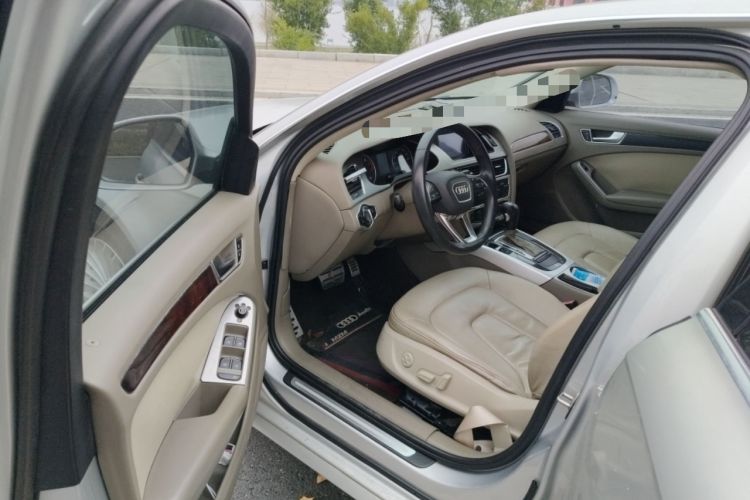 Used Audi A4L 2011 2.0 TFSI Comfort Model Driver Seat