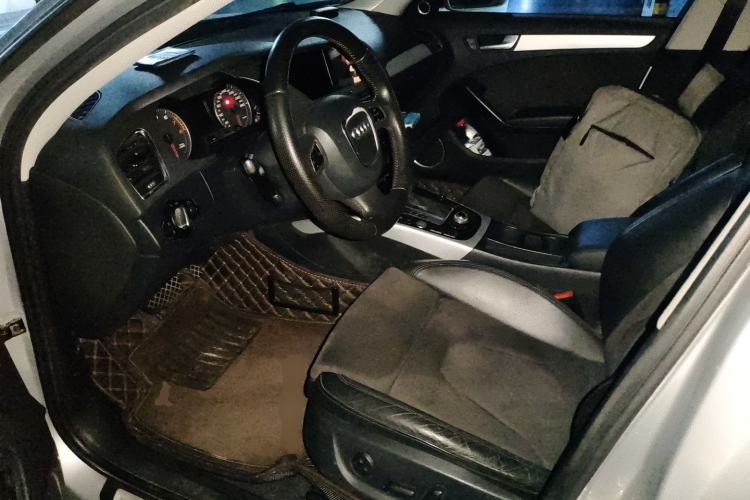 Used Audi A4L 2011 2.0 TFSI Sport Edition Driver Seat