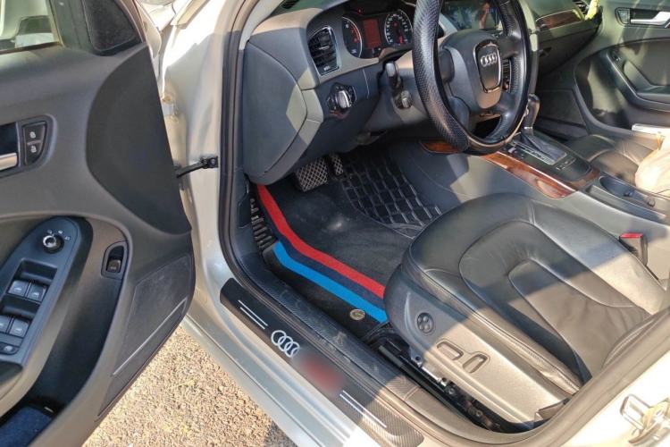 Used Audi A4L 2011 2.0 TFSI Comfort Model Driver Seat