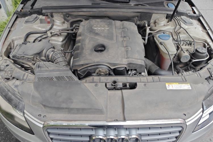 Used Audi A4L 2011 2.0 TFSI Luxury Model Engine Bay