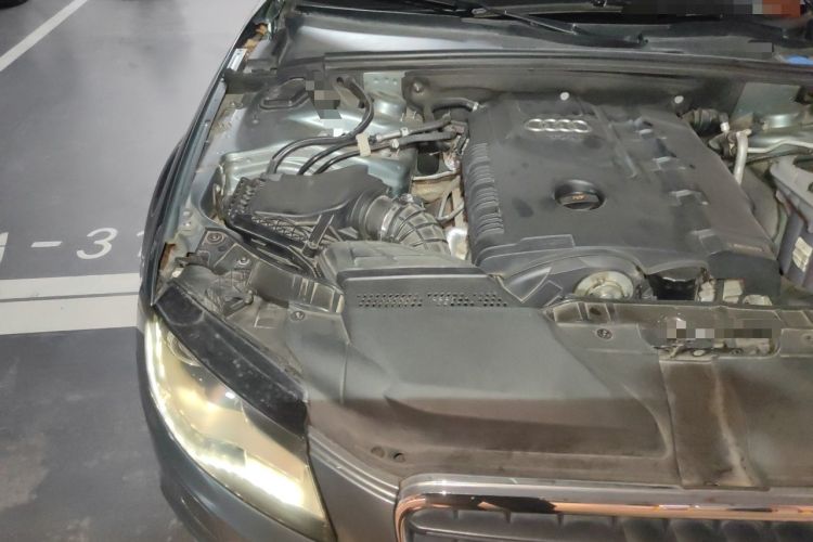 Used Audi A4L 2011 2.0 TFSI Luxury Model Engine Bay Right