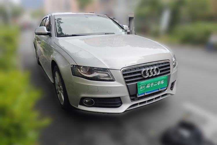 Used Audi A4L 2011 2.0 TFSI Luxury Model Front Right 45 Deg