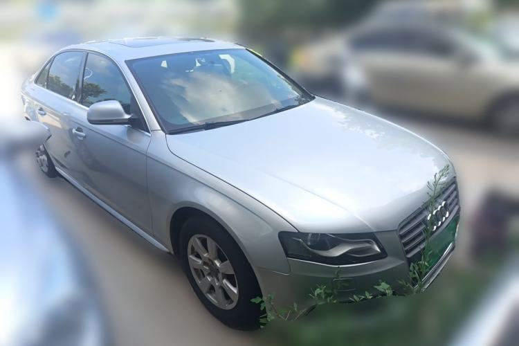 Used Audi A4L 2011 2.0 TFSI Standard Model Front Right 45 Deg