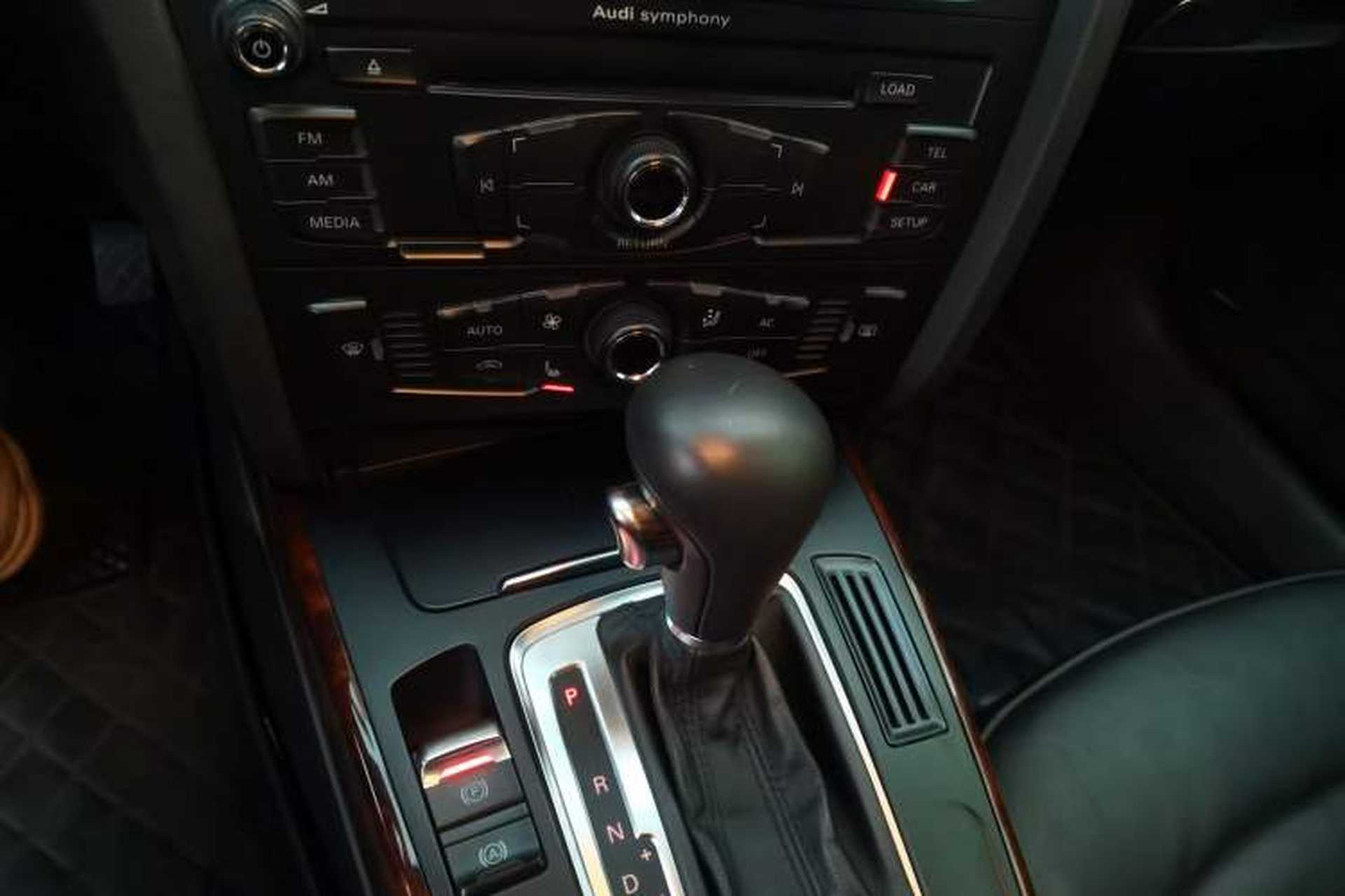 Used Audi A4L 2011 2.0 TFSI Comfort Model Gear Lever
