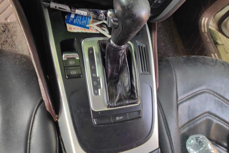 Used Audi A4L 2011 2.0 TFSI Standard Model Gear Lever