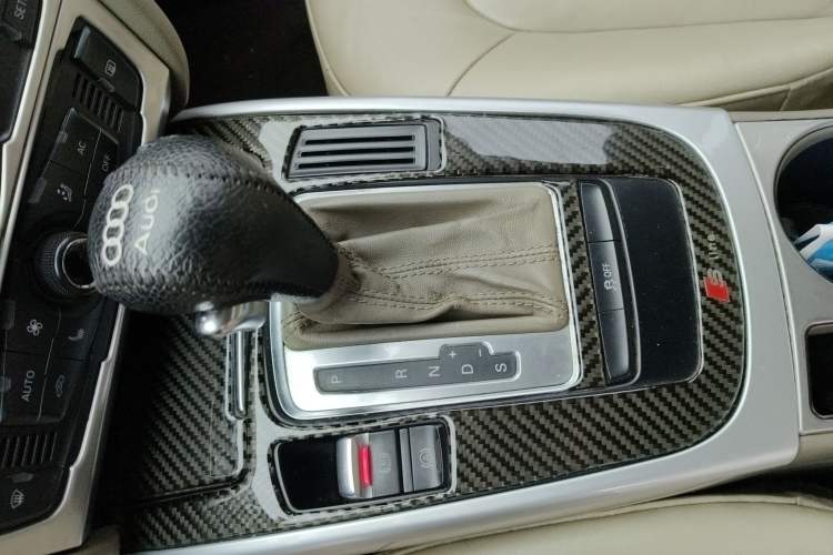 Used Audi A4L 2011 2.0 TFSI Comfort Model Gear Lever