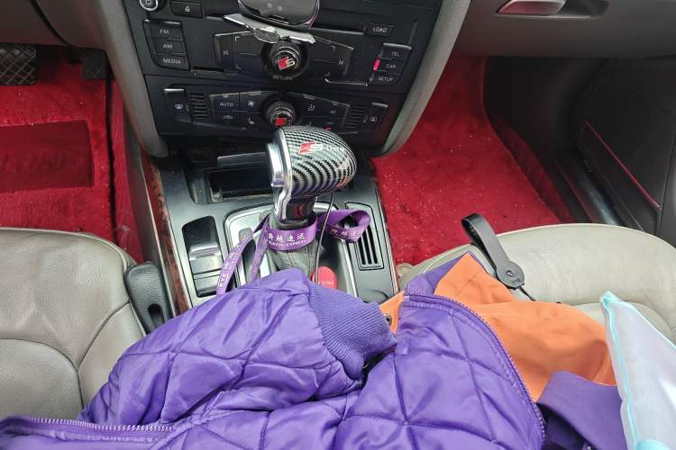 Used Audi A4L 2011 2.0 TFSI Comfort Model Gear Lever