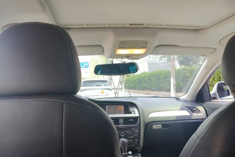 Used Audi A4L 2011 2.0 TFSI Standard Model Headliner