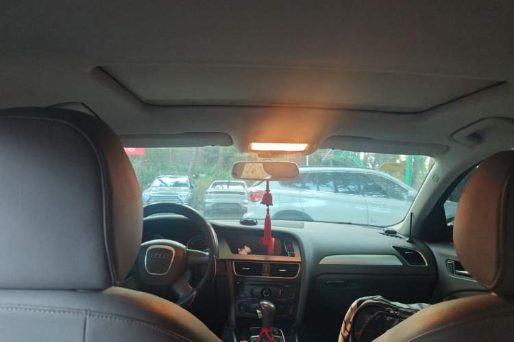 Used Audi A4L 2011 2.0 TFSI Standard Model Headliner